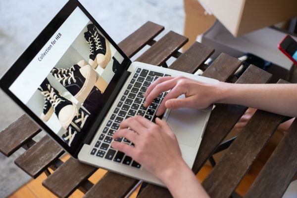 Achat de chaussures en ligne : différentes marques à votre disposition