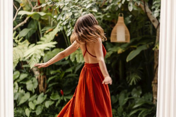 Robe terracotta : les critères de choix de la tenue