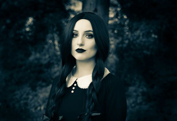 Top sélections de robes mercredi addams à acheter en ligne